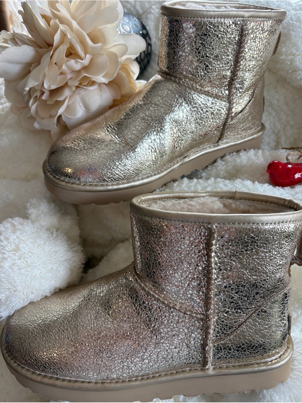 UGG Classic Mini Metallic Sparkle Soft Gold Leather Boots Women’s 7 🎥